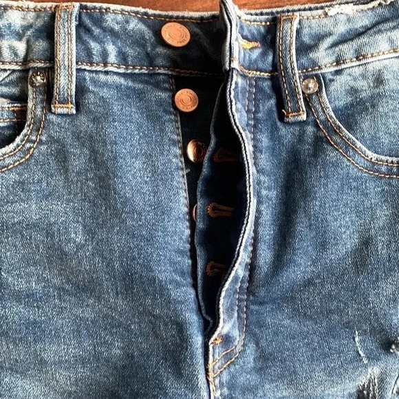 Free People Distressed Cutoff Shorts Waist 24 NWT - Picture 4 of 12